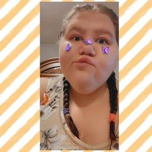 Meet your Posher, Desiree